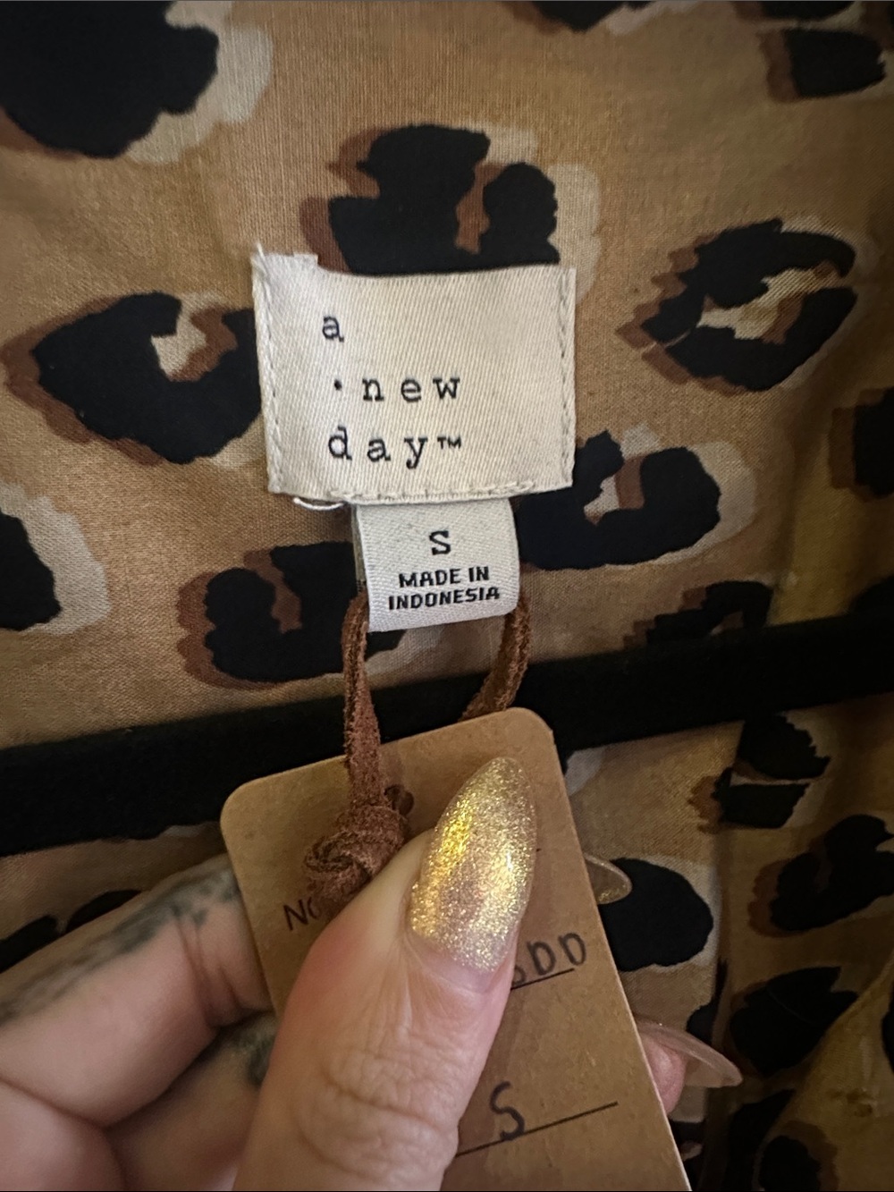 Leopard print midi dress with belt detail button down. - Picture 2 of 3